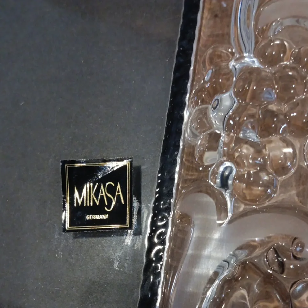 Mikasa Clear Glass Picture Frame with White Ornate Accents
